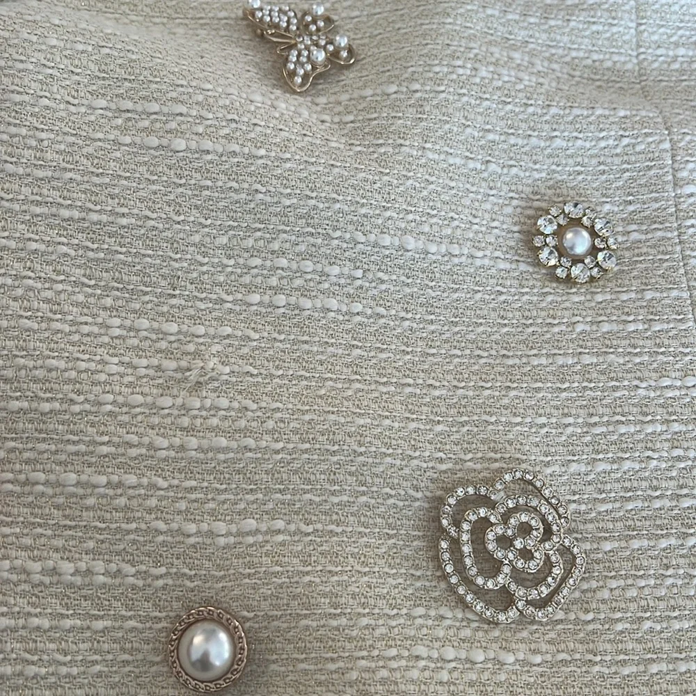 L’Agence Tayla Embellished Boucle Jacket - Picture 16 of 16